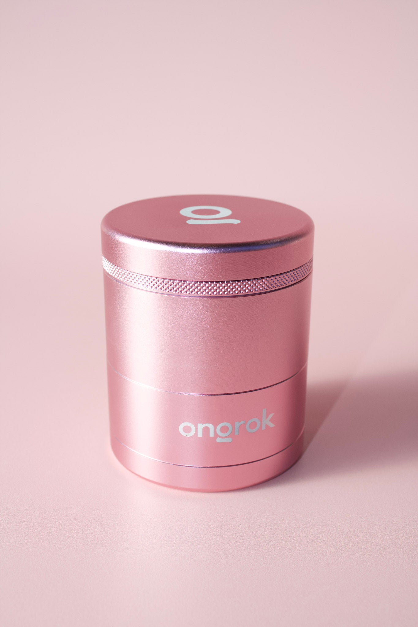 5 Piece, Flower Petal Toothless Grinder with Storage / Ongrok