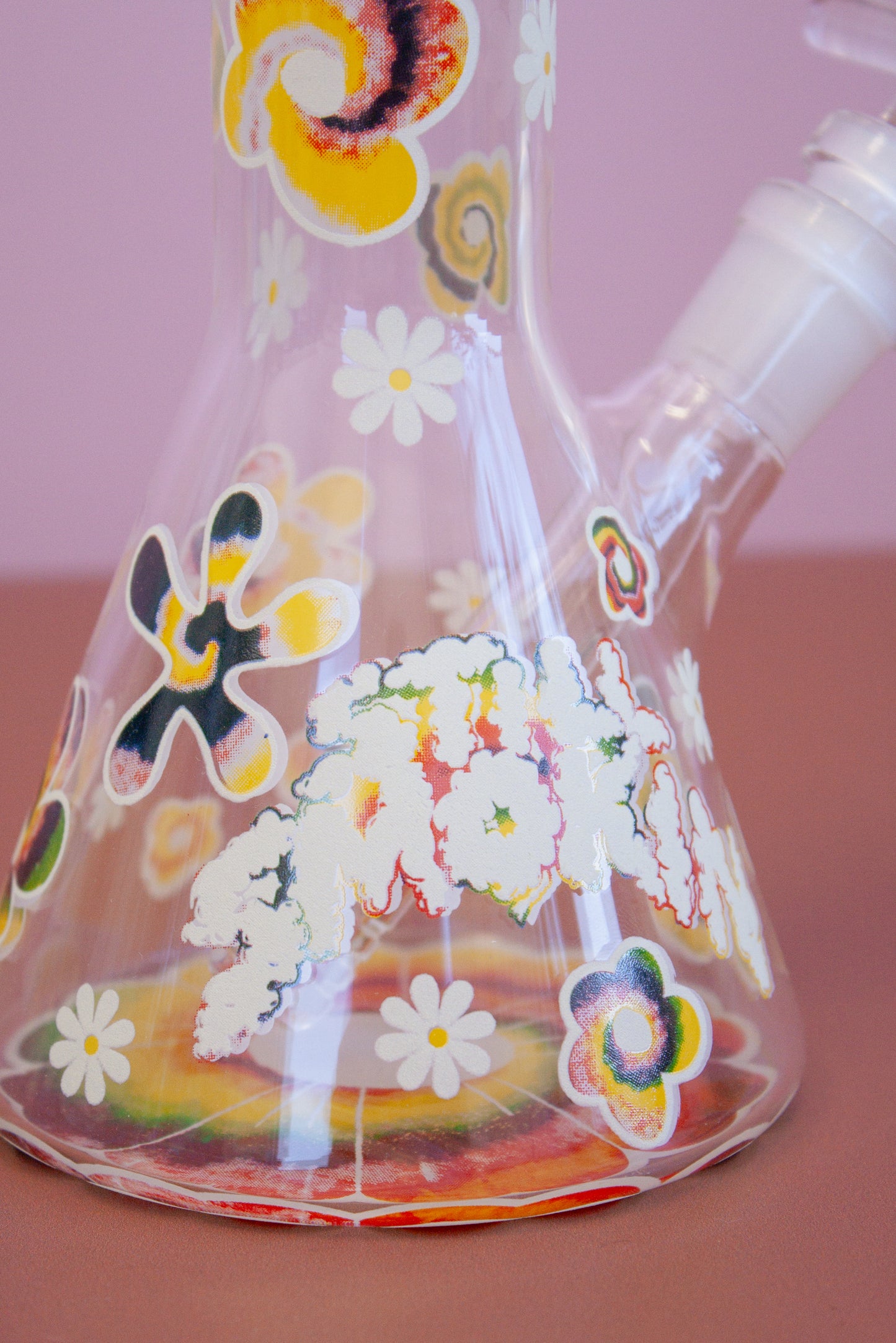 Tie Dye Glow-in-the-Dark Bong (10") / Cheech & Chong Glass