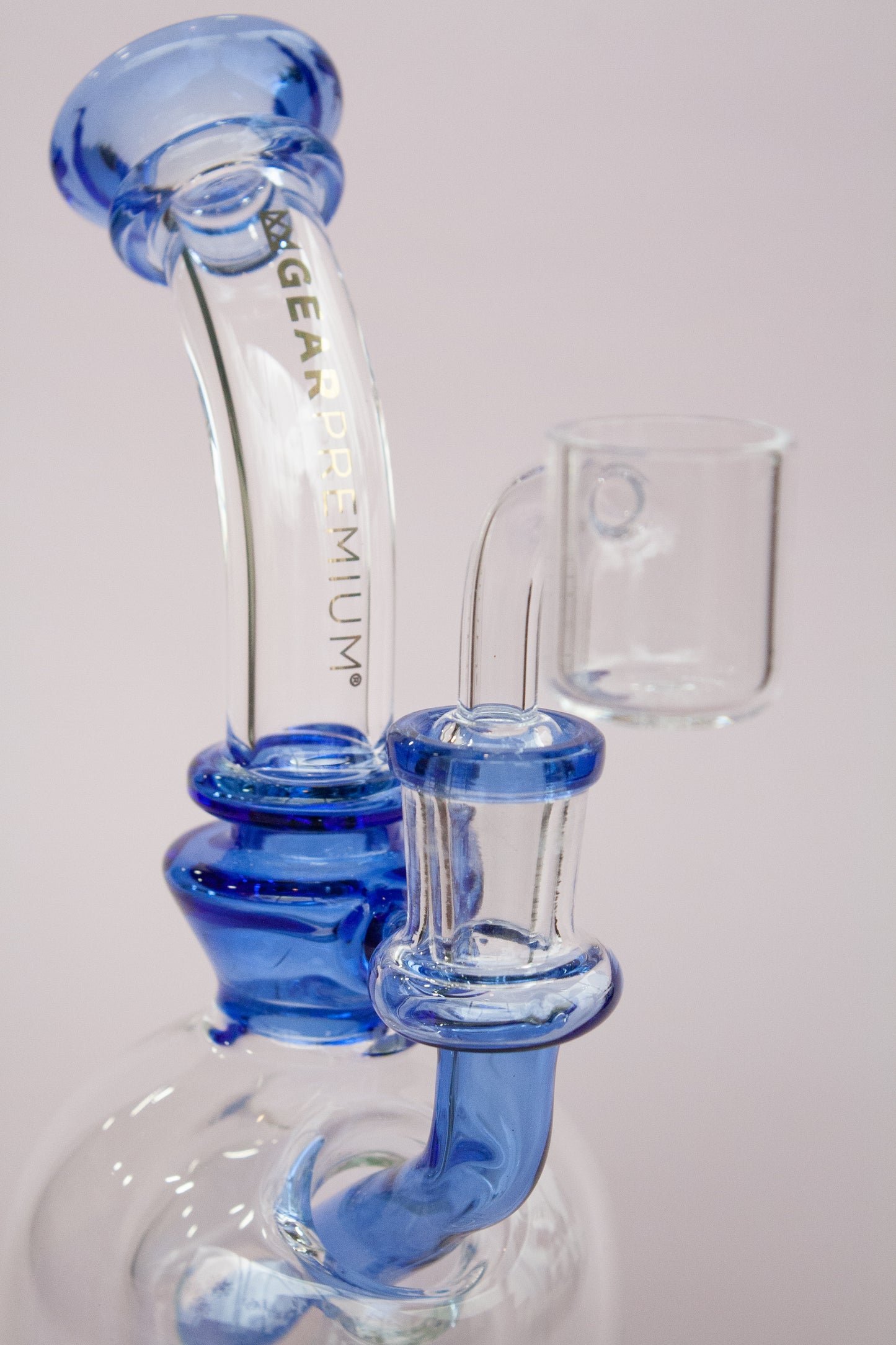 GEAR Premium 8" Tall Sapphire Nucleus Concentrate Bubbler W/Honeycomb Perc