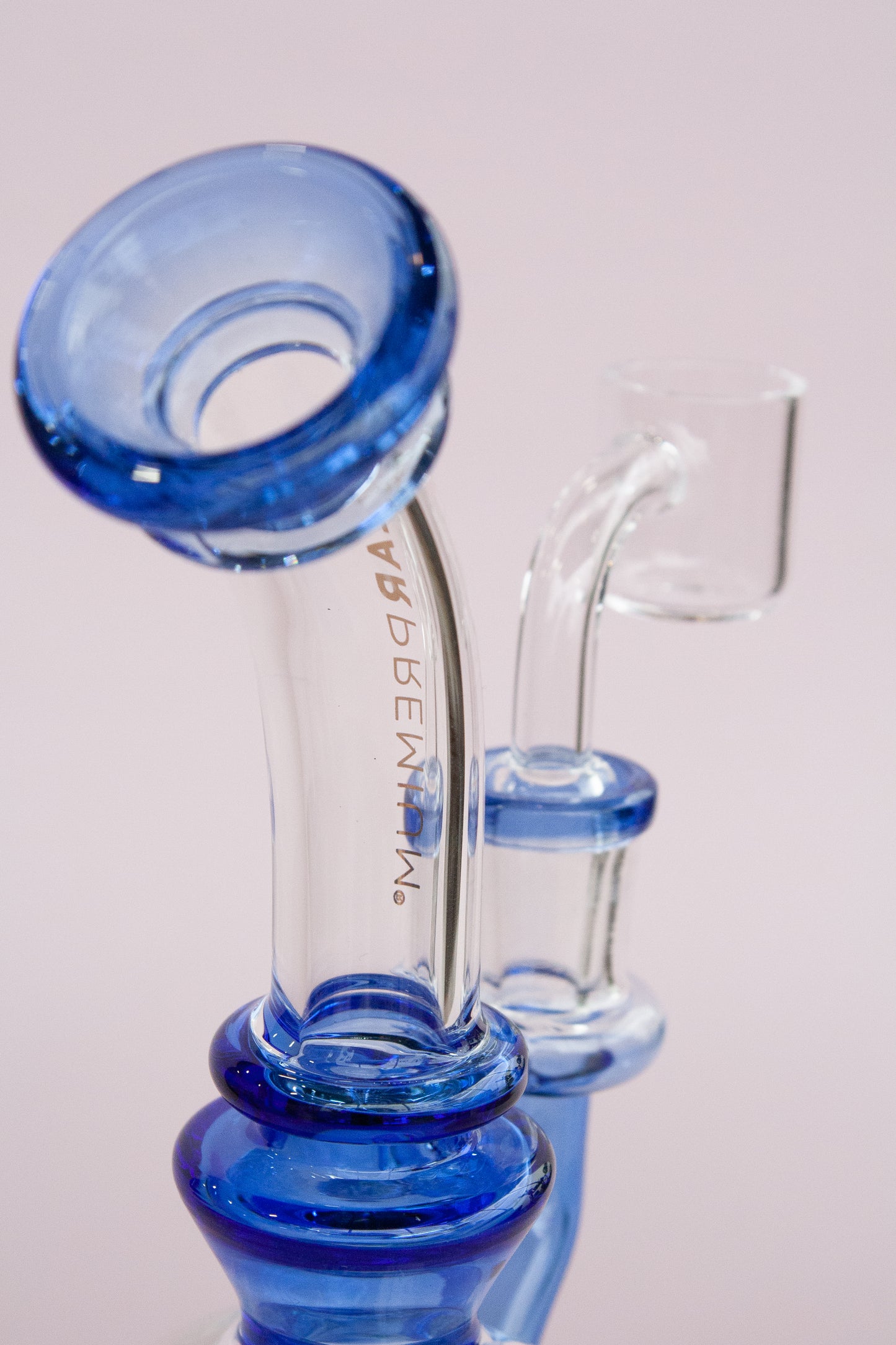 GEAR Premium 8" Tall Sapphire Nucleus Concentrate Bubbler W/Honeycomb Perc