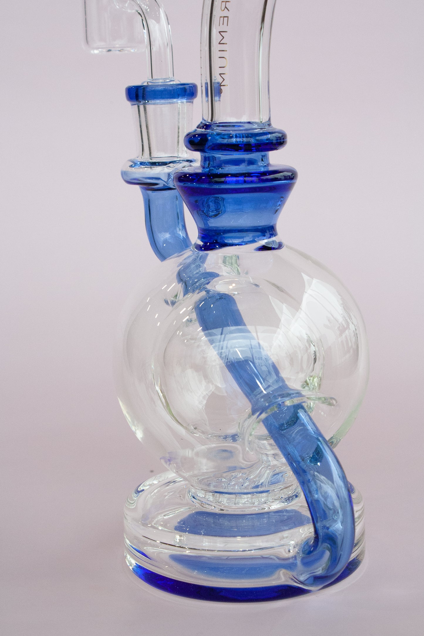 GEAR Premium 8" Tall Sapphire Nucleus Concentrate Bubbler W/Honeycomb Perc