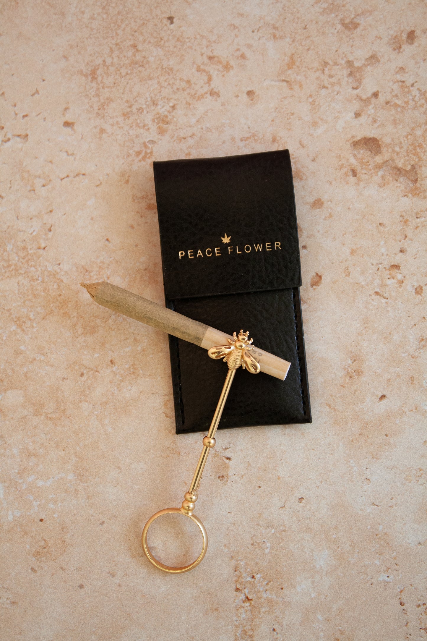 Bee Joint Holder / Peaceflower