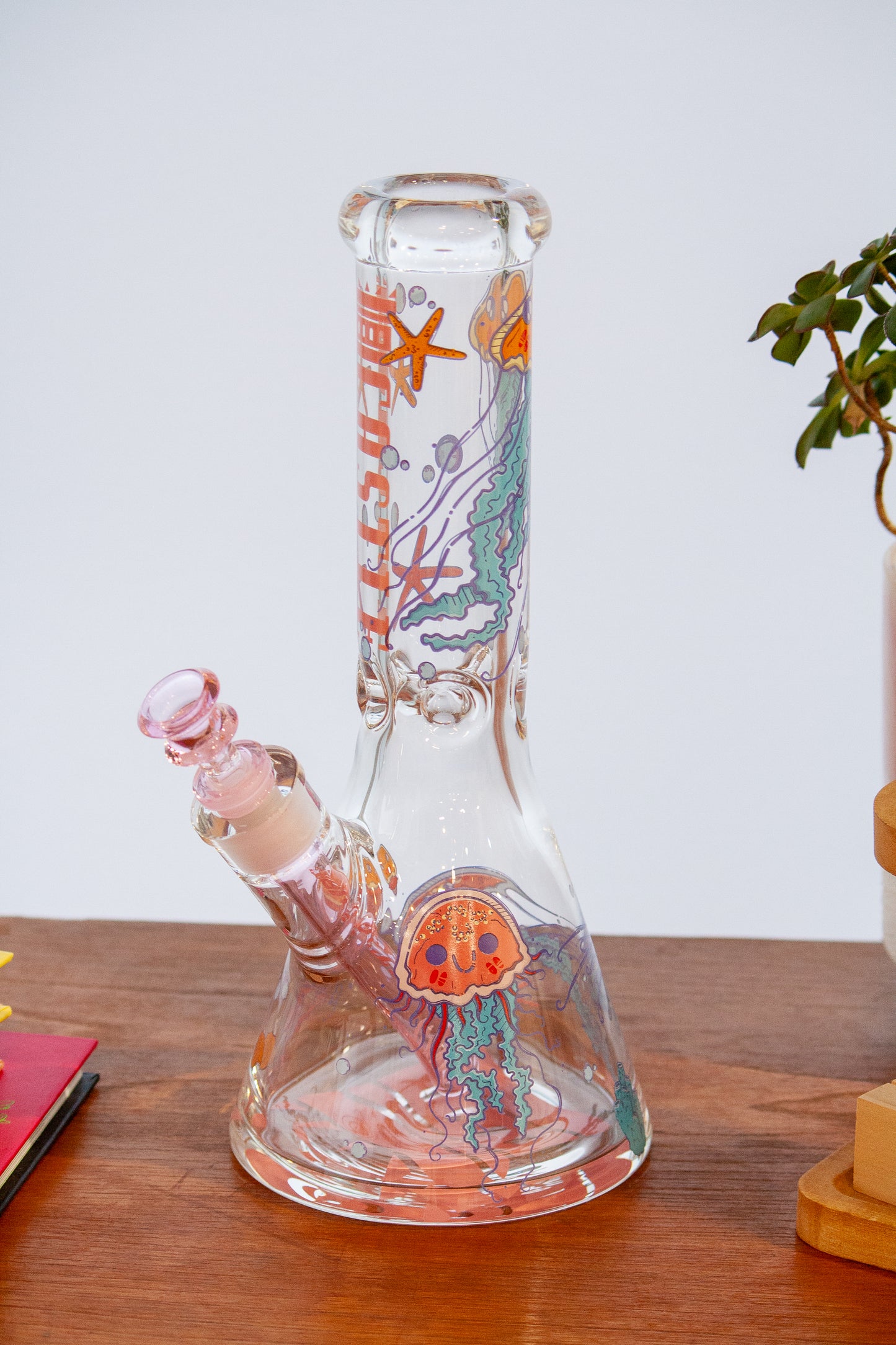 Jelly Fish Bong by Castle Glassworks