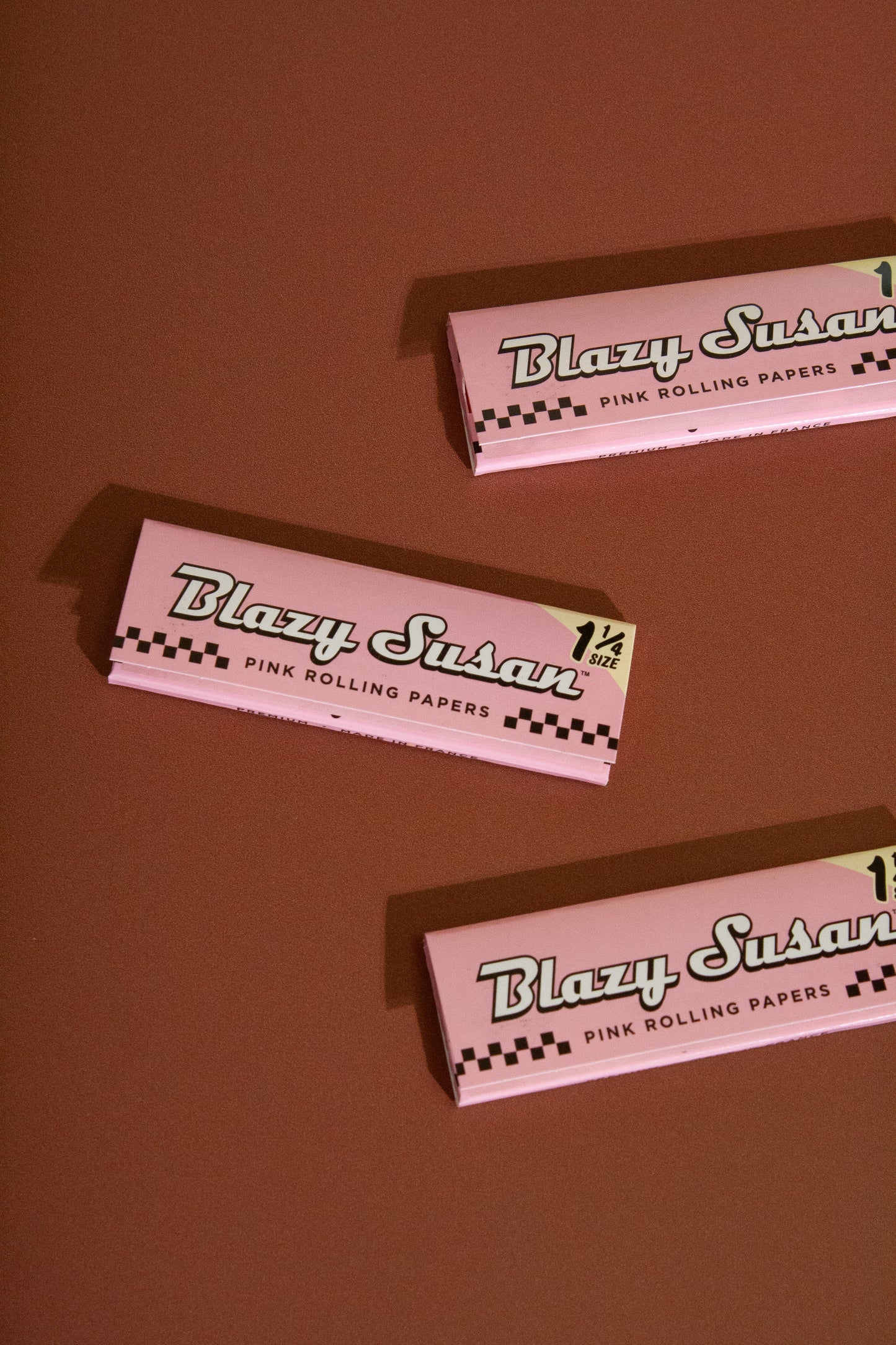 Pink 1 1/4 Rolling papers / Blazy Susan