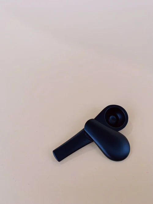 Journey 2 Pipe (Gold) Journey 3 Pipe (Black)
