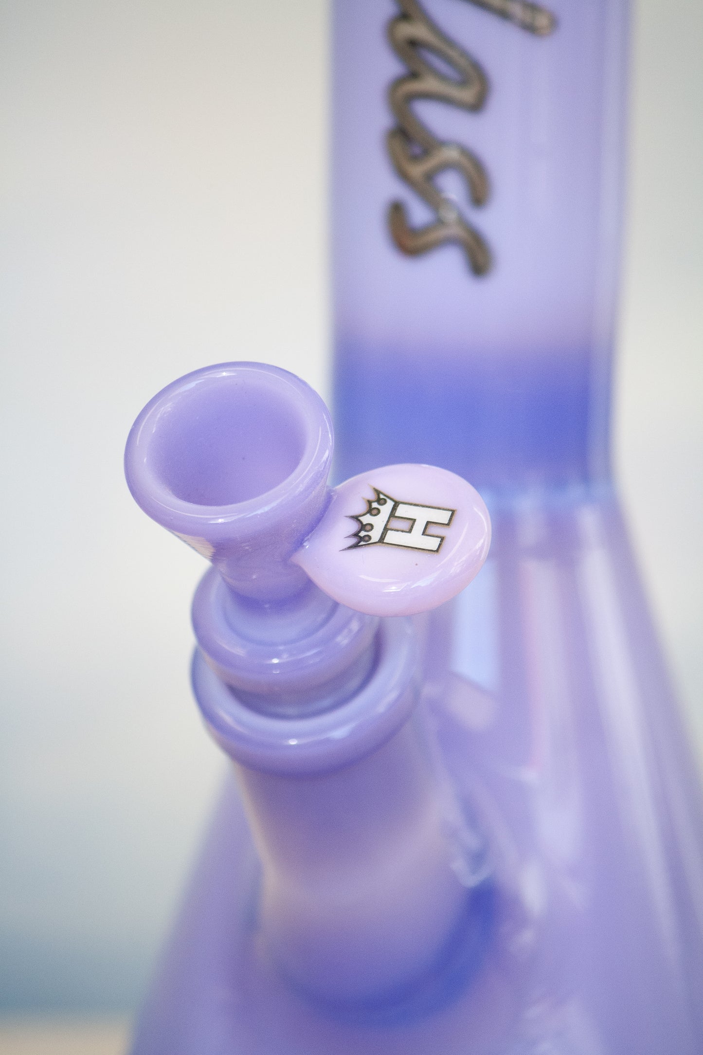 12" Hoss Glass 38mm Coloured Beaker