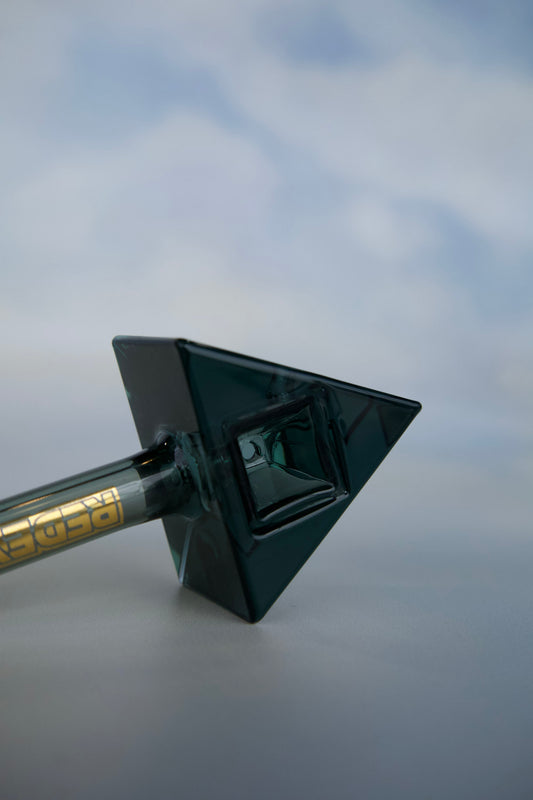 4.5" Infinity Bowl Triangle Hand Pipe - Red Eye Tek